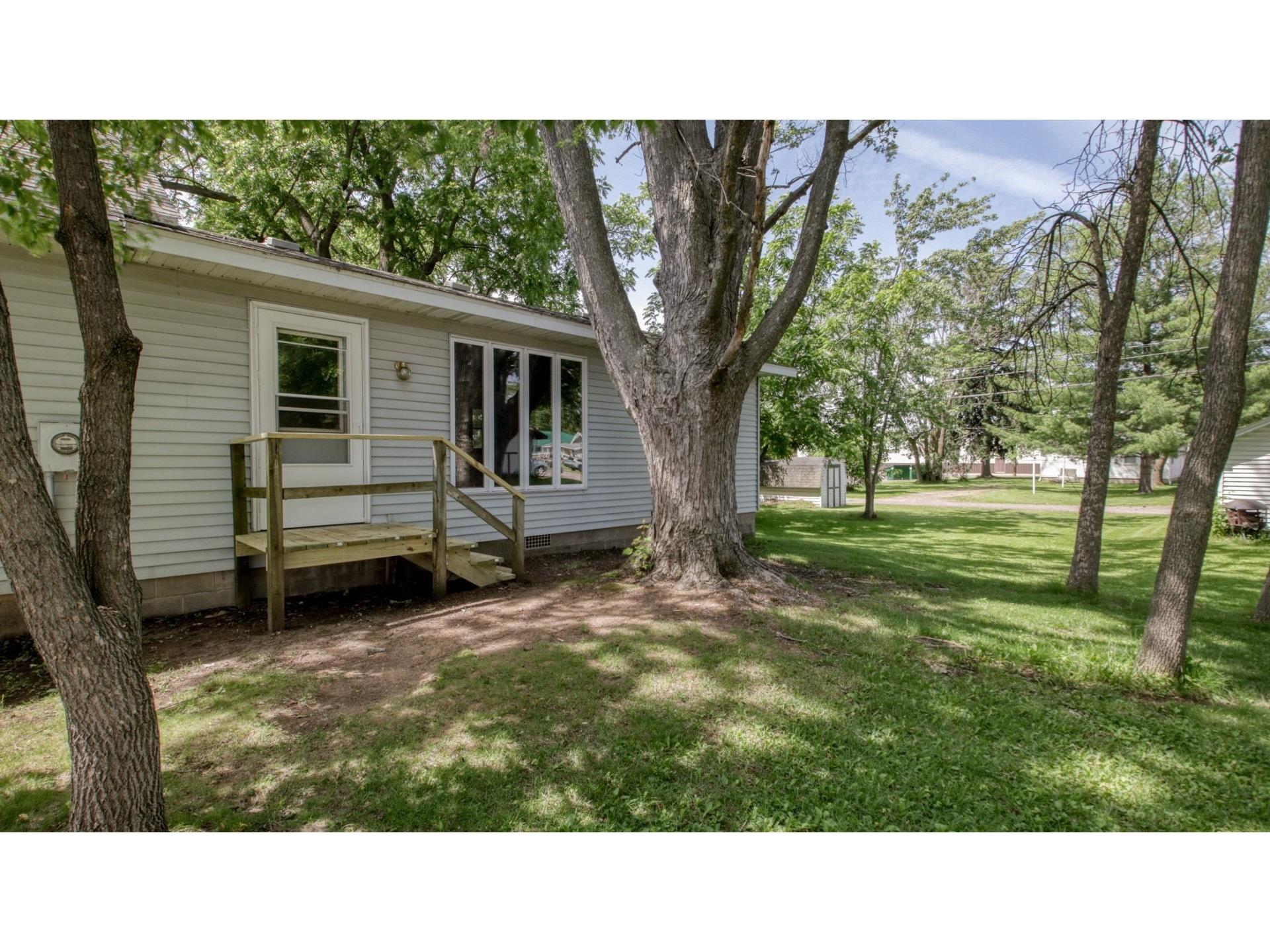 208 S 7th Street Cornell WI 54732 1602302 image3