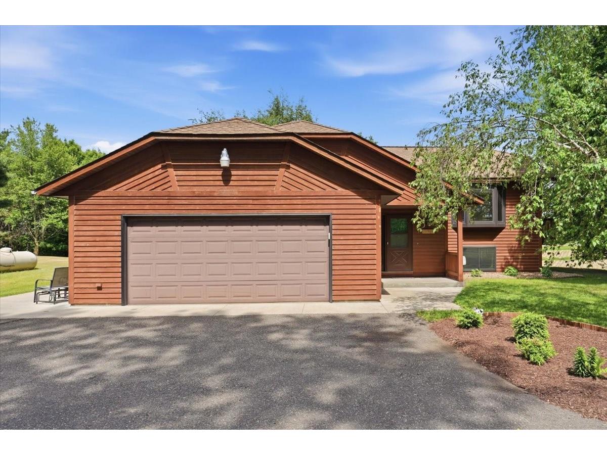 2088 30th Avenue Baldwin WI 54002 1601801 image1