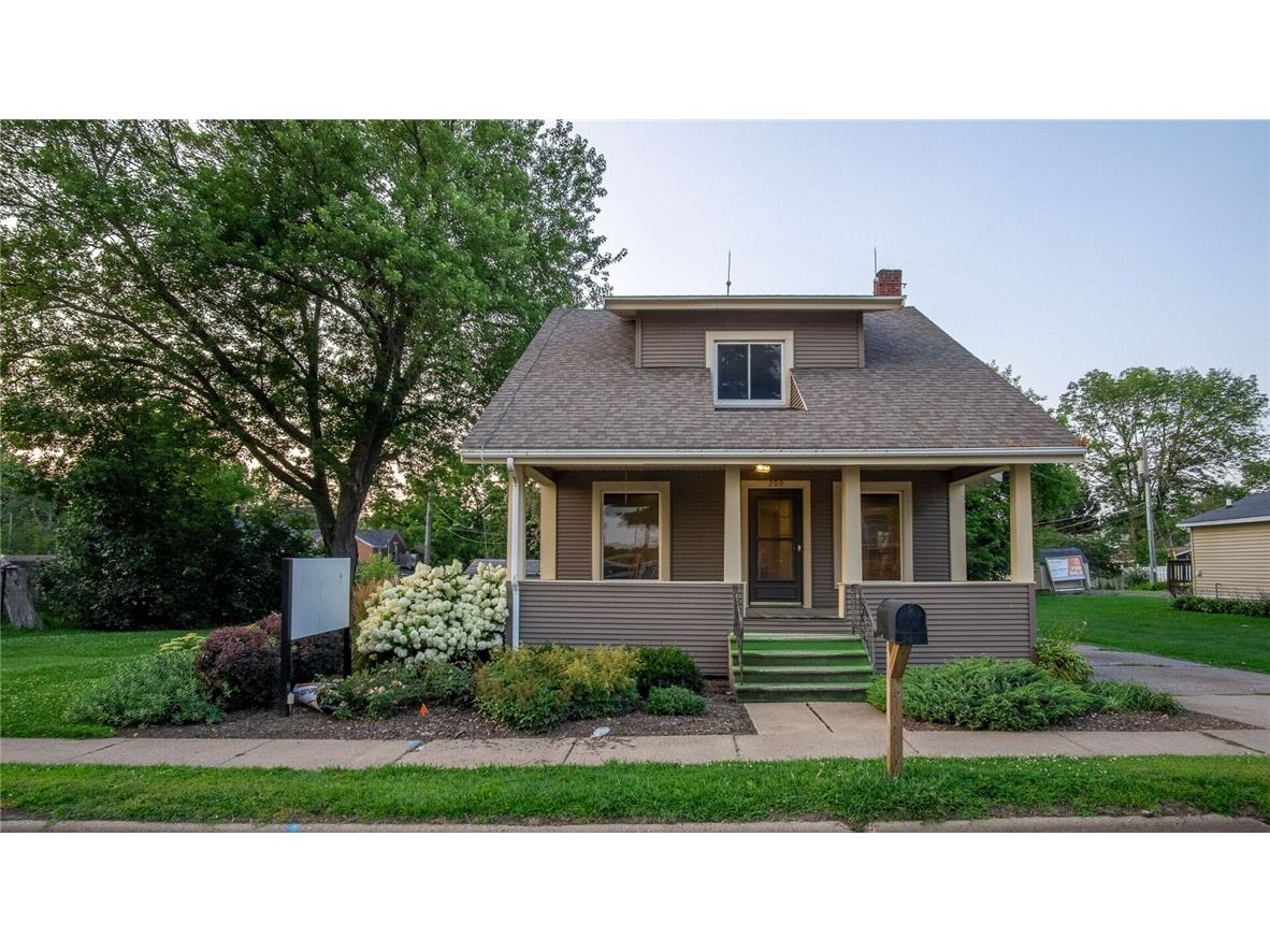 209 E Division Street Neillsville WI 54456 1594509 image1