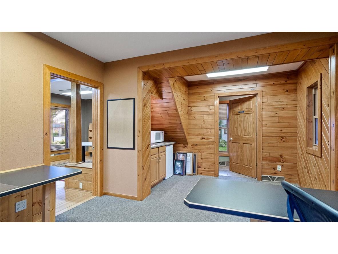 209 E Division Street Neillsville WI 54456 1594509 image10