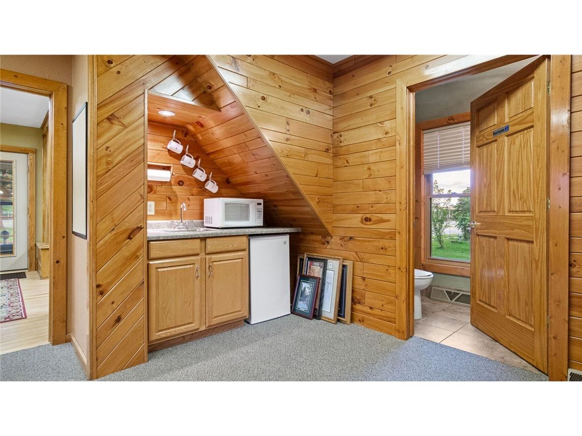 209 E Division Street Neillsville WI 54456 1594509 image7