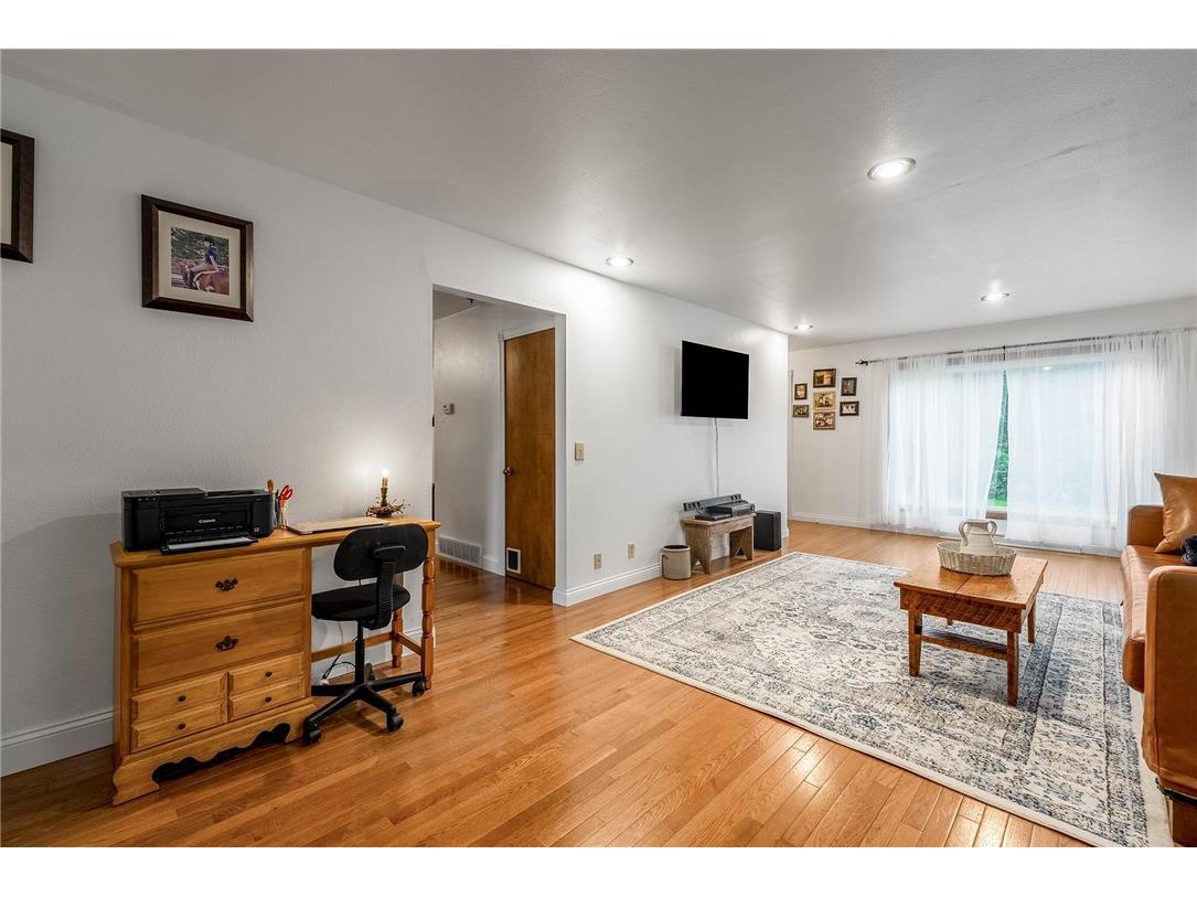 2097 20th Street Elk Mound WI 54739 1592949 image10