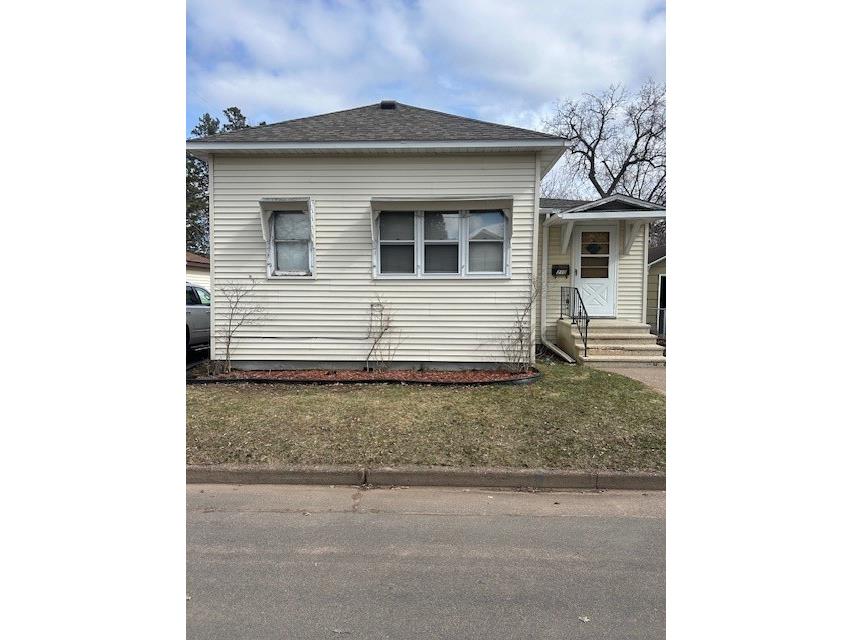210 High Street Spooner WI 54801 1599890 image2