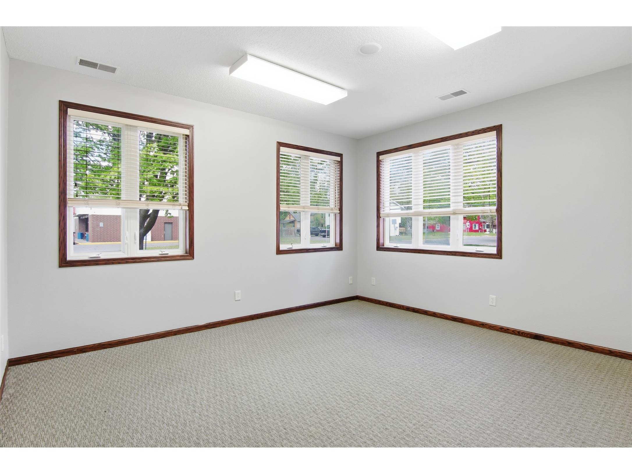 2108 S Broadway Street Menomonie WI 54751 1601121 image15