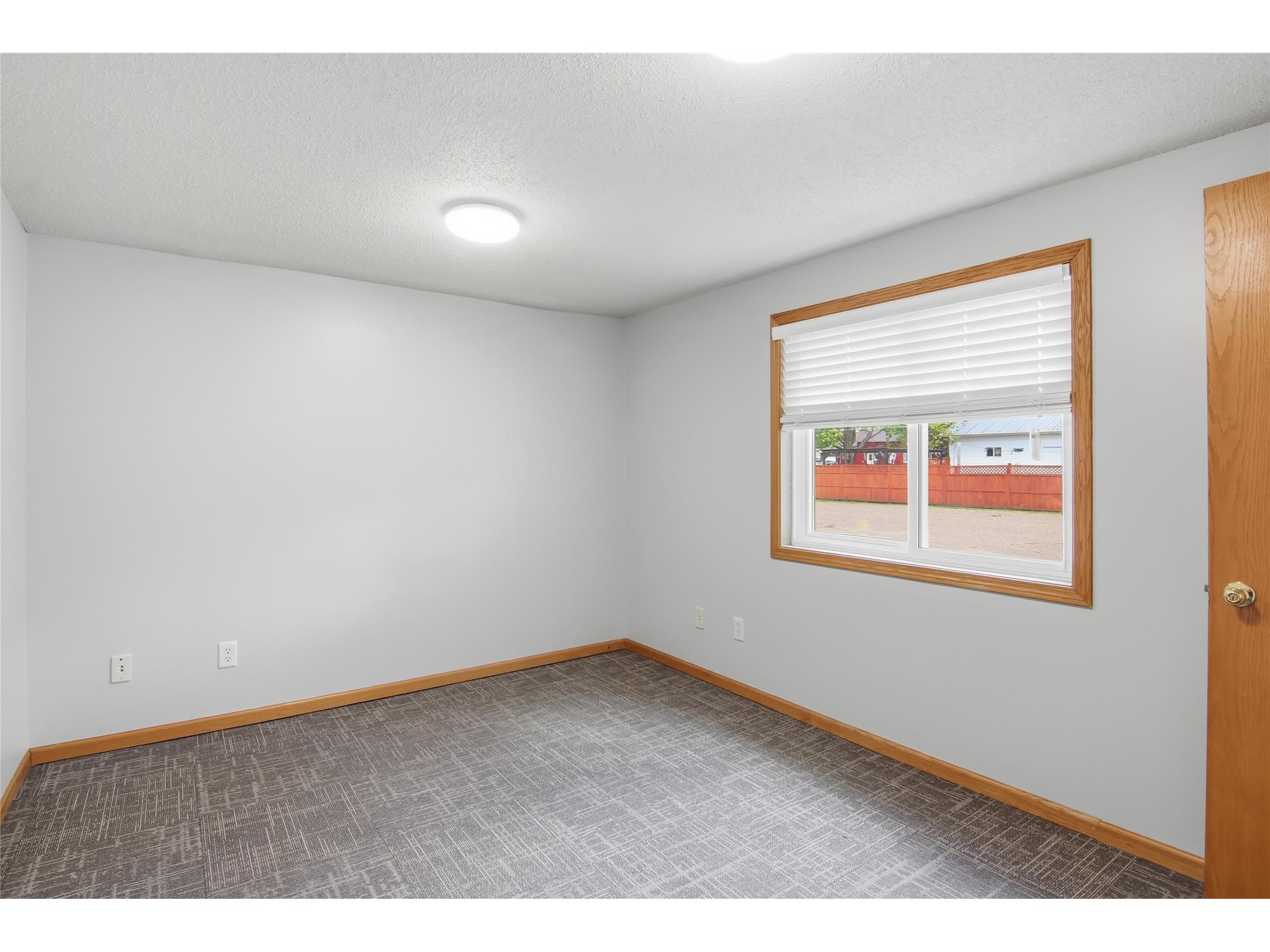 2108 S Broadway Street Menomonie WI 54751 1601121 image22