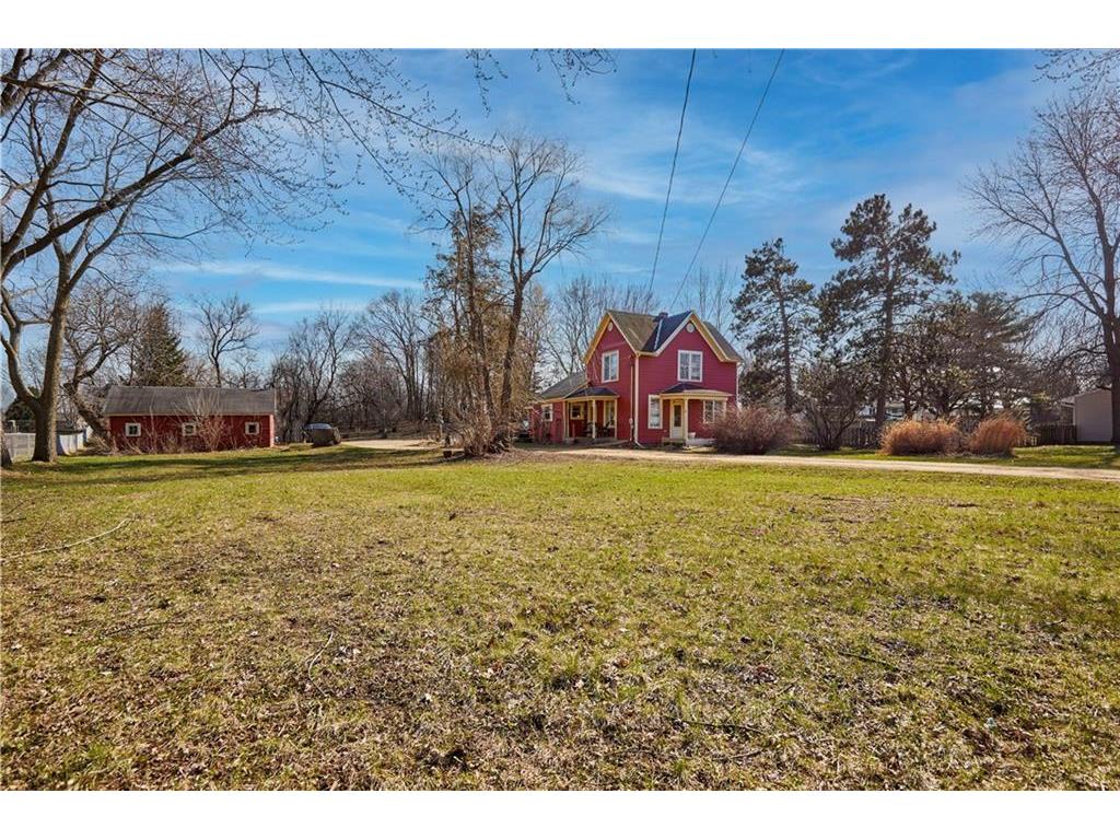 2109 Vine Street, Eau Claire, WI 54703 MLS 1563551 Edina Realty