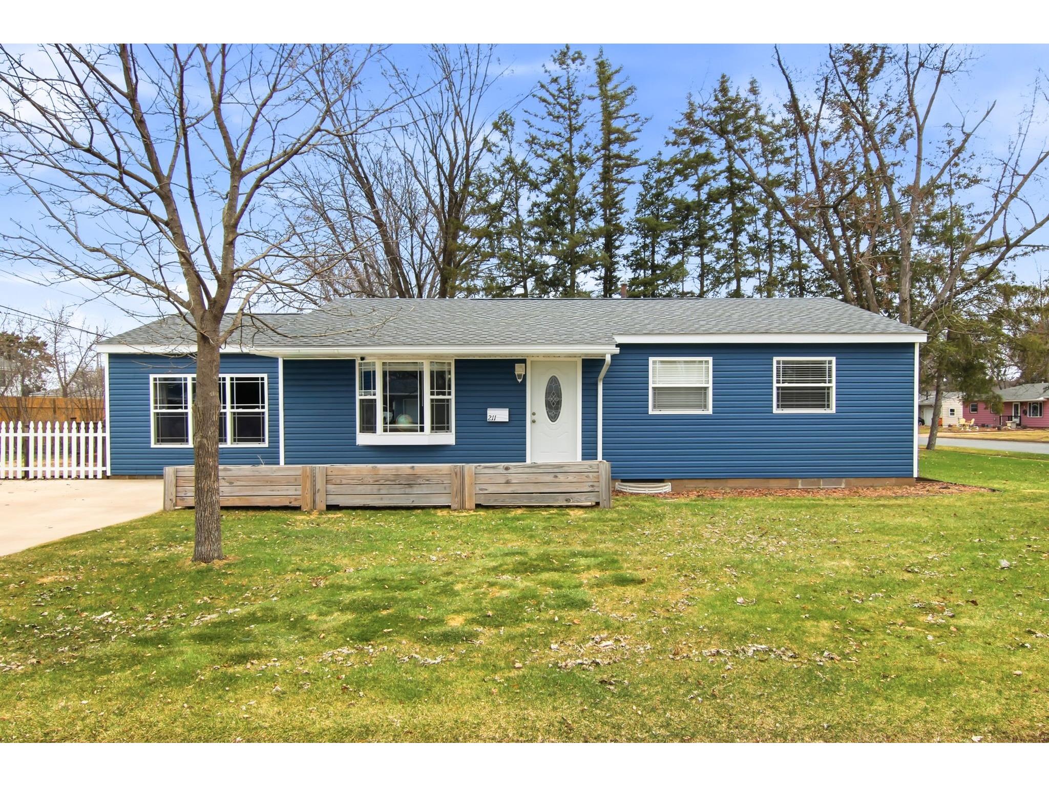 211 11th Street W Altoona WI 54720 1599885 image1