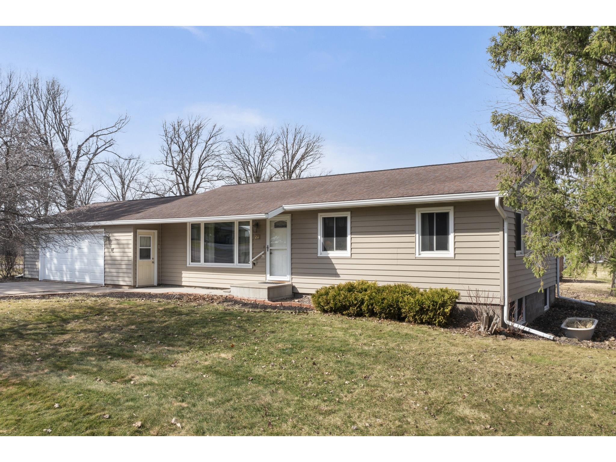 211 City View Drive Barron WI 54812 1599337 image1