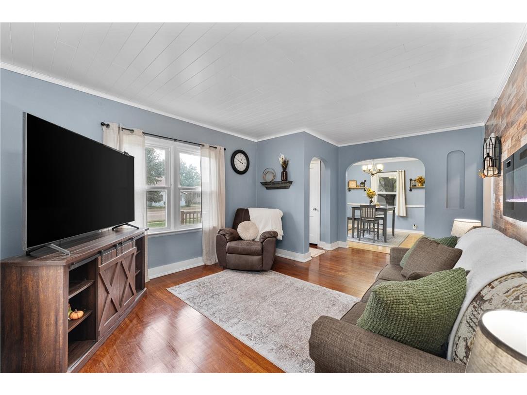 211 Main Street Colfax WI 54730 1595587 image14