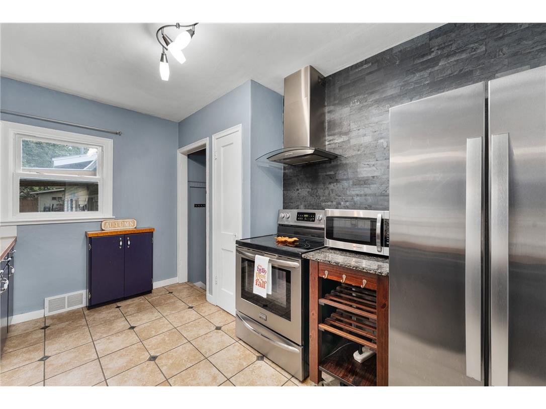 211 Main Street Colfax WI 54730 1595587 image21