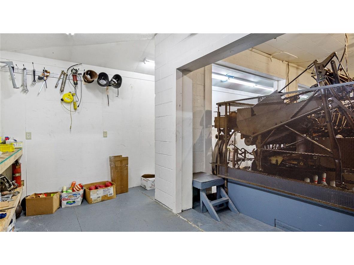 211 S Main Street Greenwood WI 54437 1596385 image24