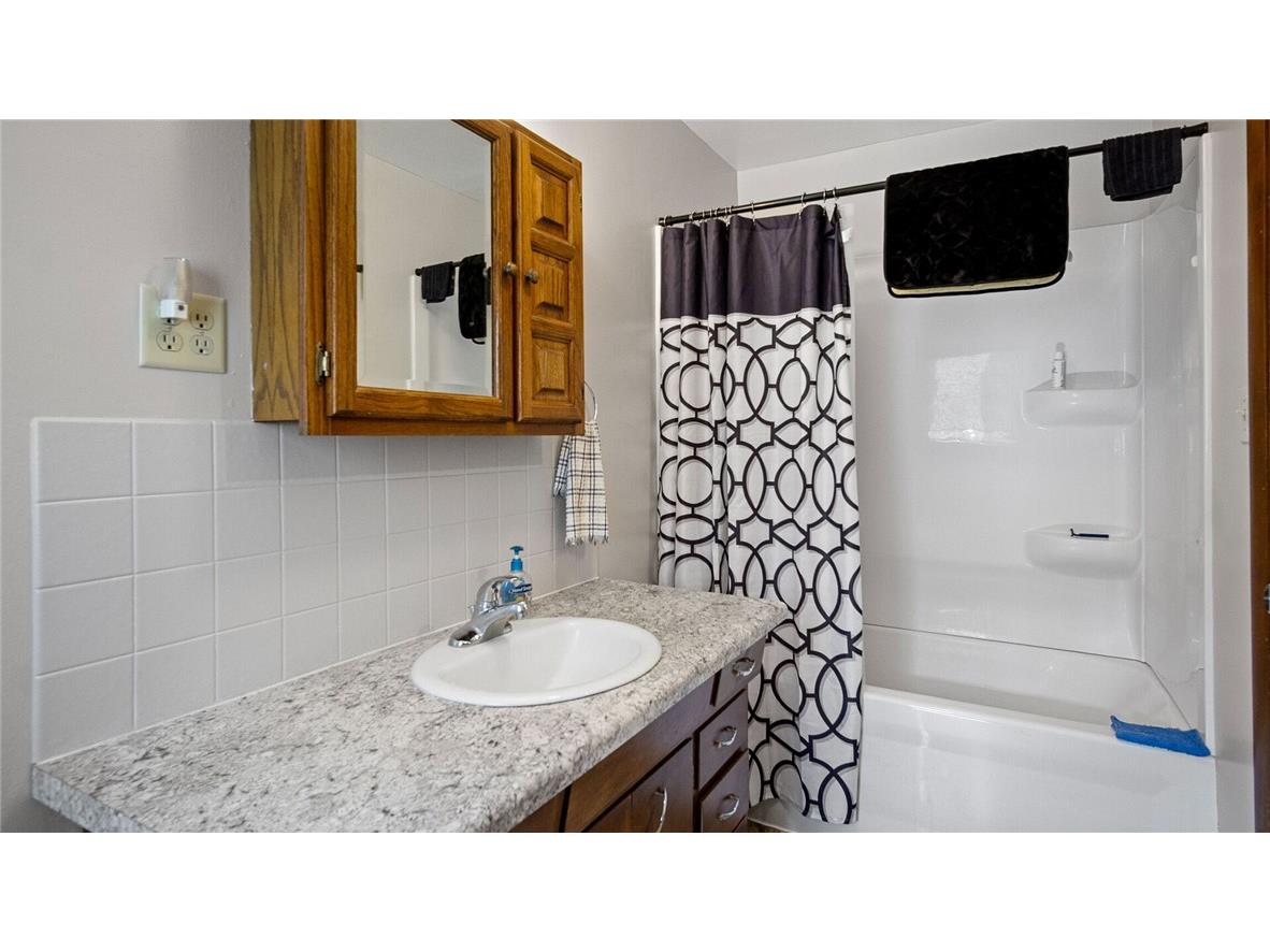 211 S Main Street Greenwood WI 54437 1596385 image50