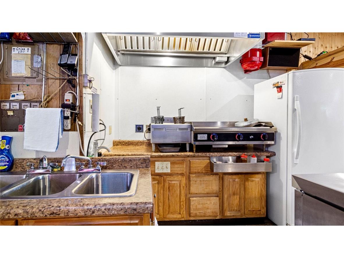 211 S Main Street Greenwood WI 54437 1596385 image7