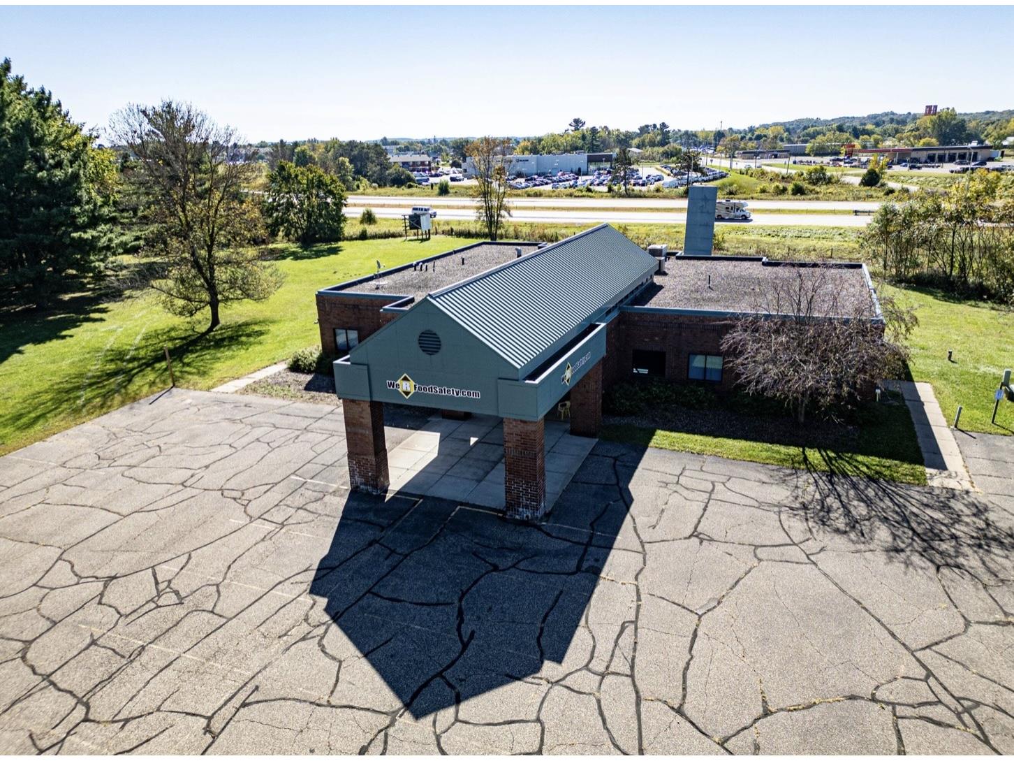2110 Highway 12 NW Menomonie WI 54751 1599085 image1