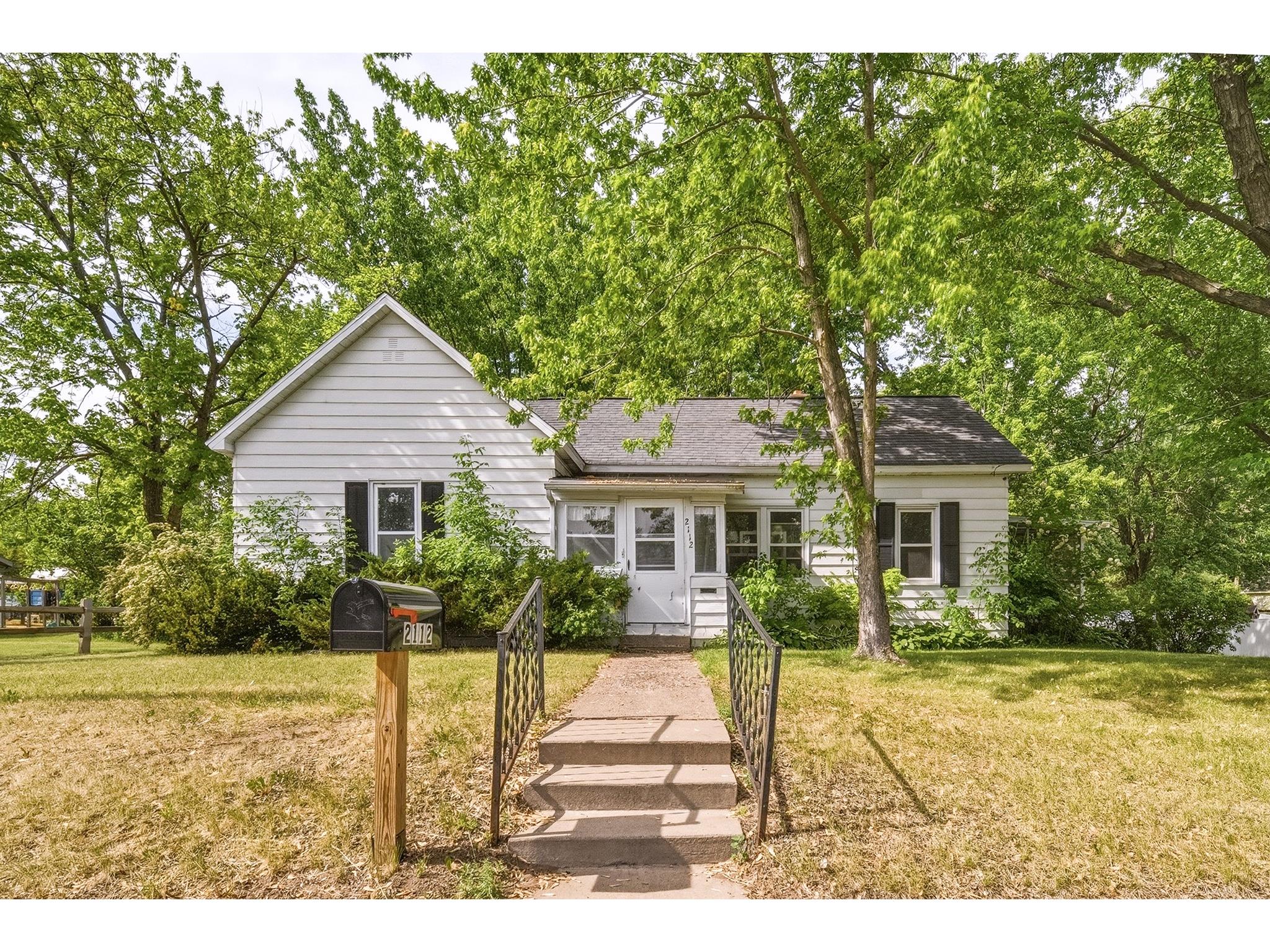 2112 Cleveland Street Eau Claire WI 54703 1601952 image1