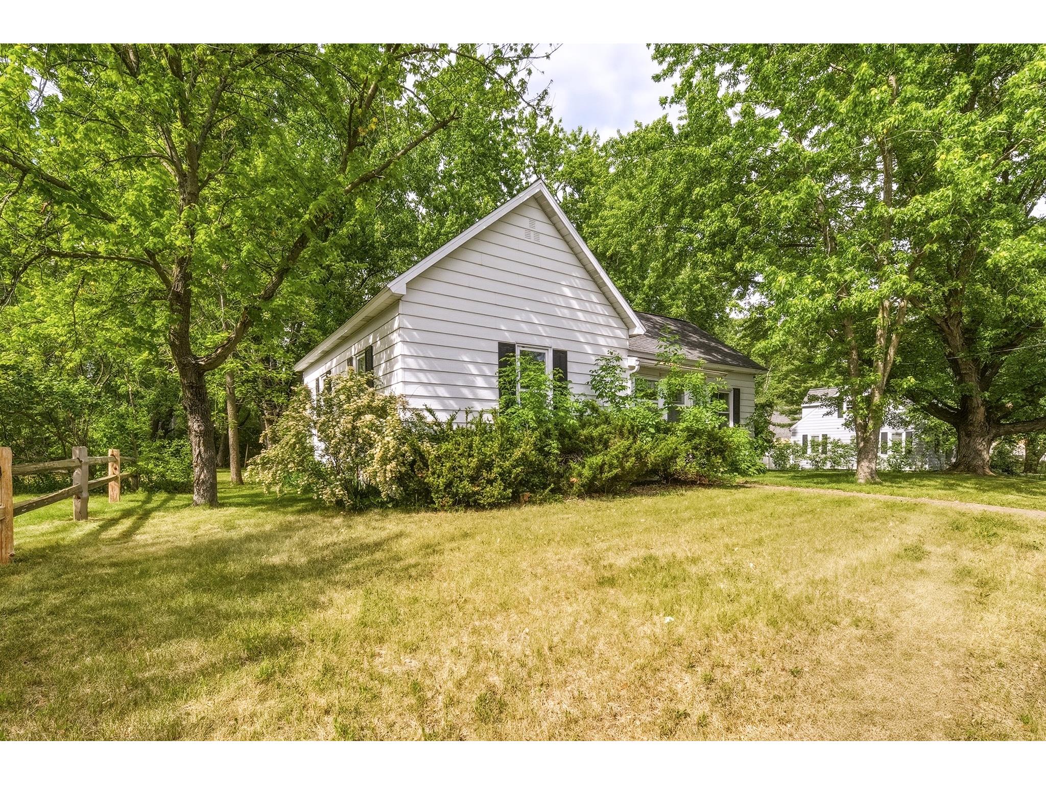 2112 Cleveland Street Eau Claire WI 54703 1601952 image2