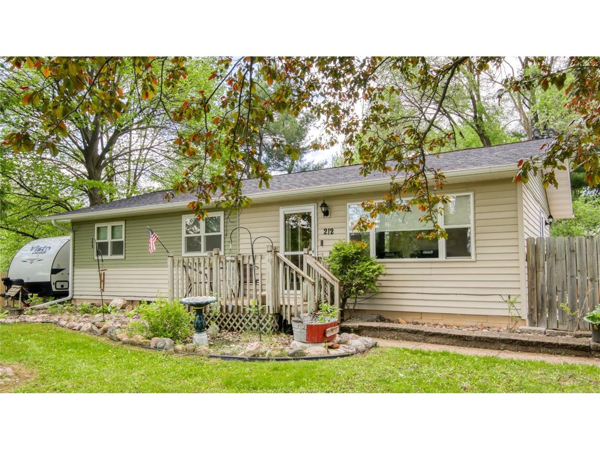 212 Mound Park Drive Elk Mound WI 54739 1592002 image1