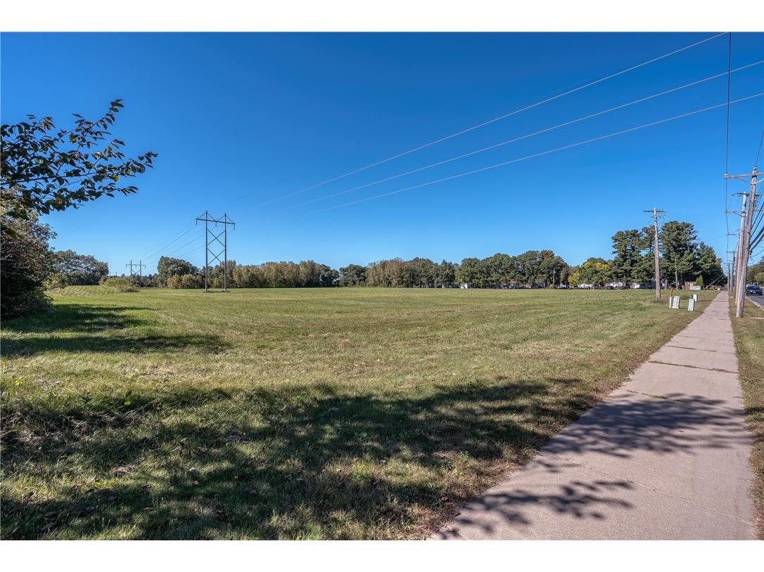 2121 Wilson Street Menomonie WI 54751 1586446 image2
