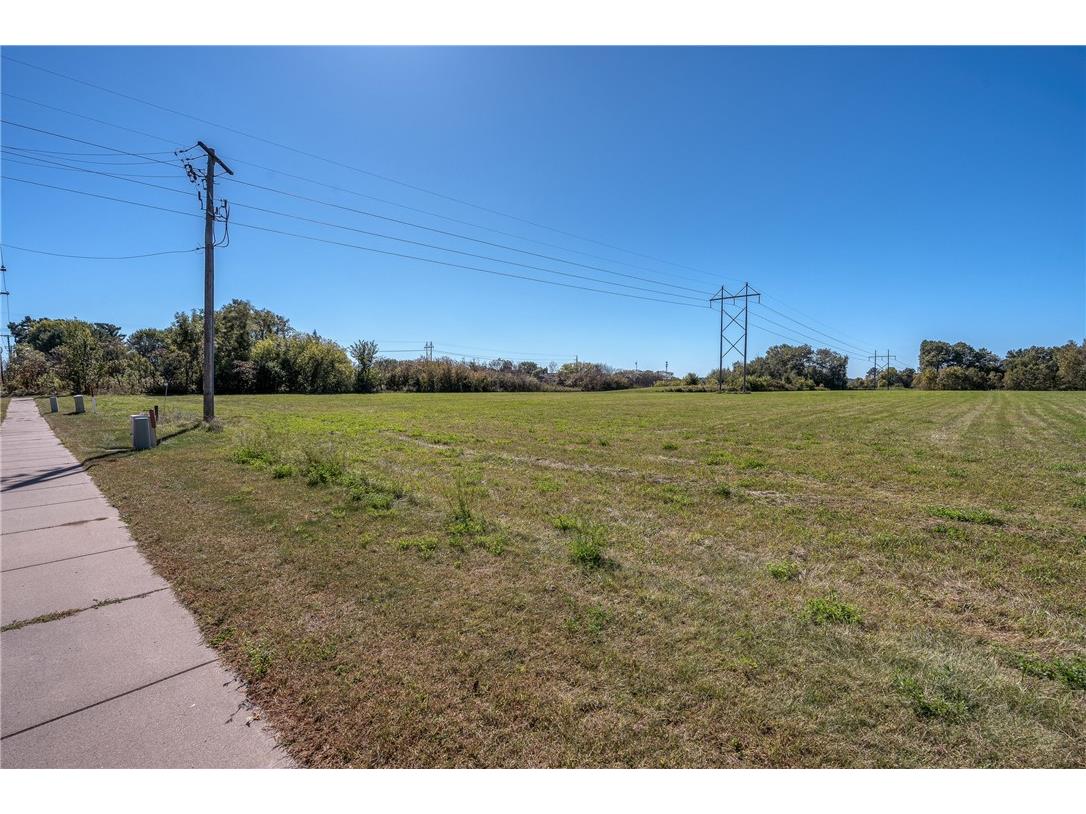 2121 Wilson Street Menomonie WI 54751 1586446 image3