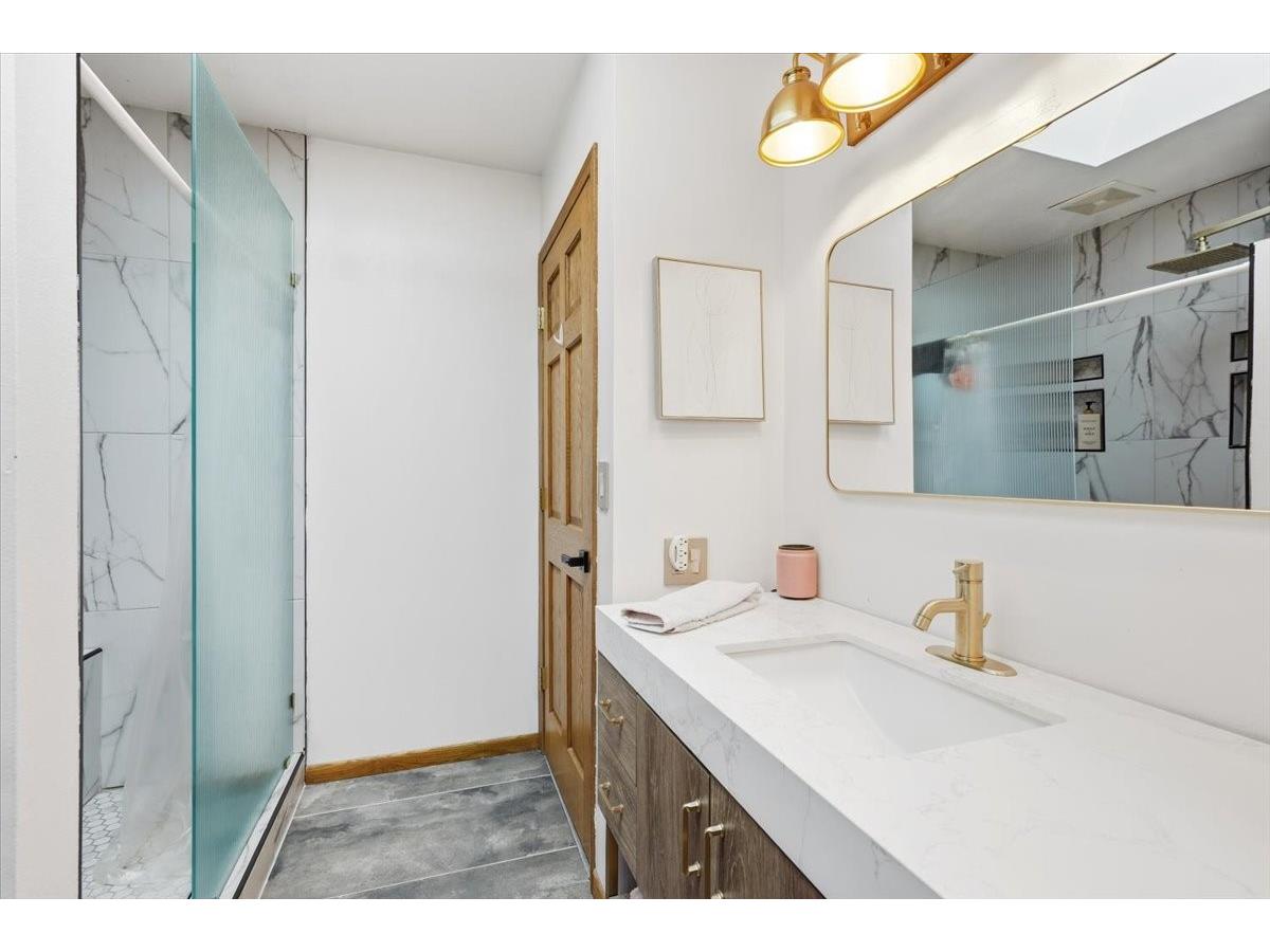 2124 12 1/4 Avenue Cameron WI 54822 1600203 image15