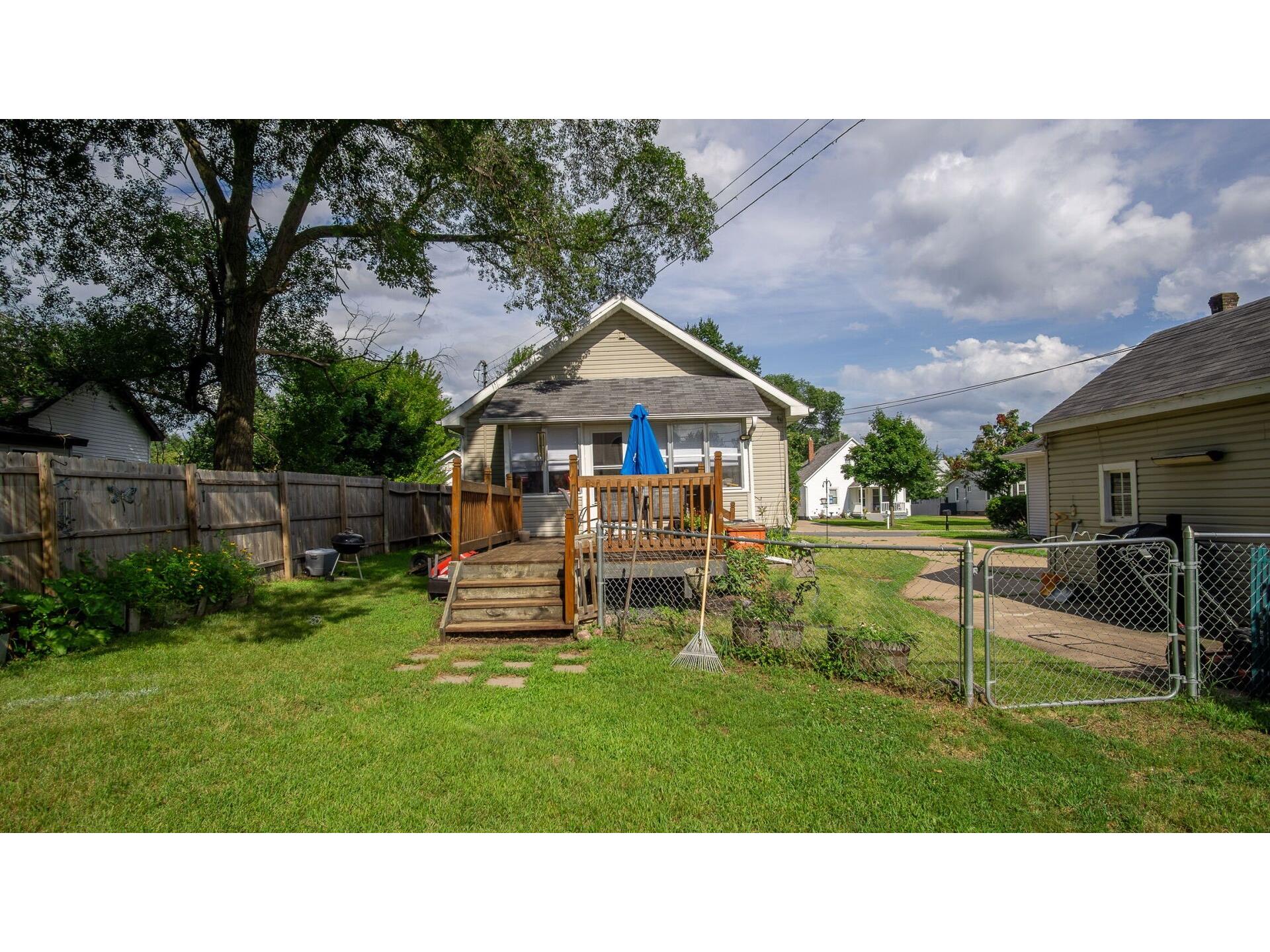 2124 8th Street Eau Claire WI 54703 1599307 image20