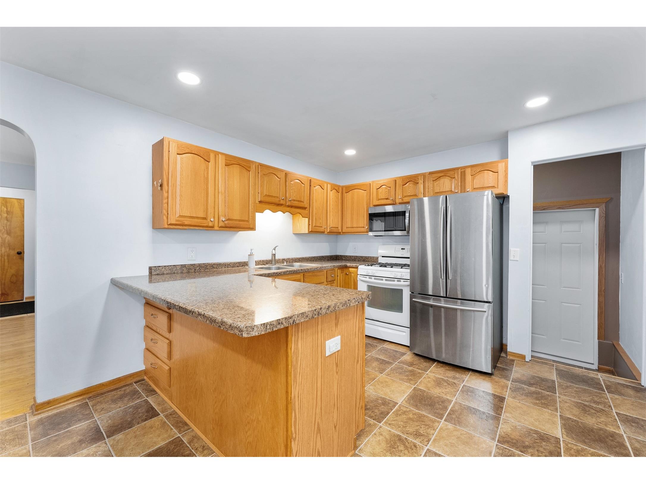 2129 E Lexington Boulevard Eau Claire WI 54701 1602818 image10