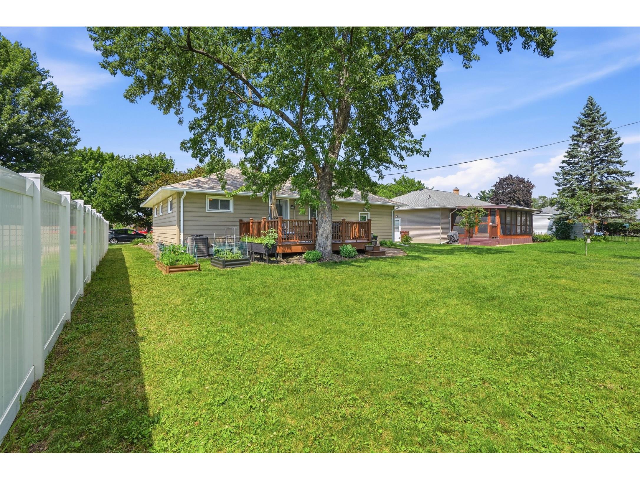 2129 E Lexington Boulevard Eau Claire WI 54701 1602818 image32