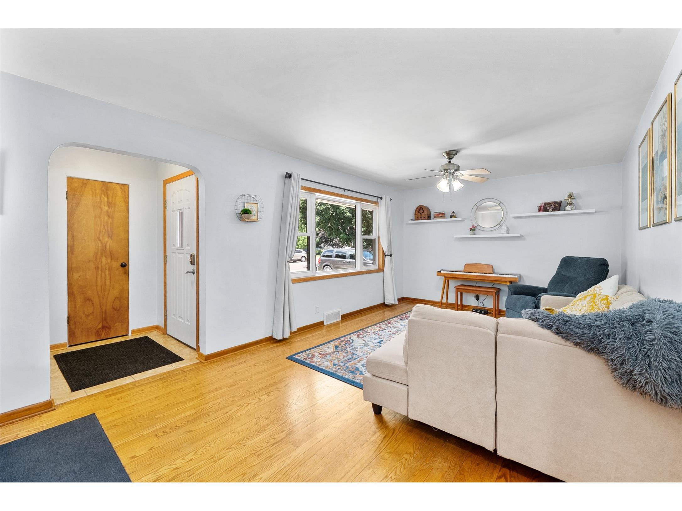 2129 E Lexington Boulevard Eau Claire WI 54701 1602818 image5