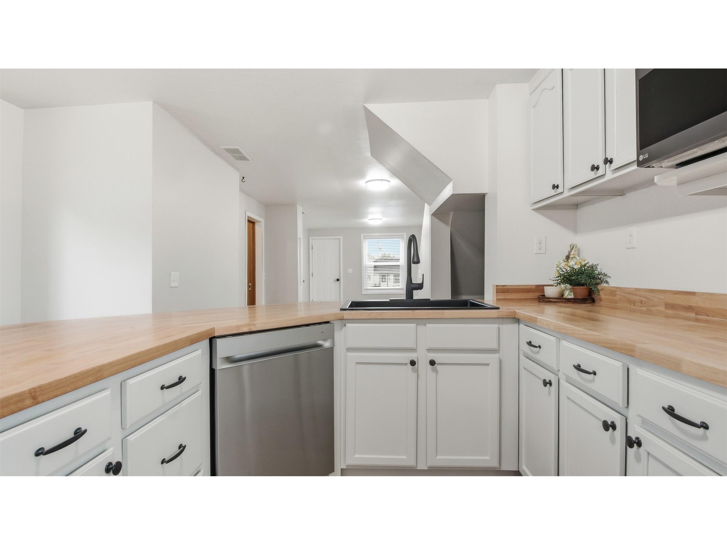 213 Garfield Street Stanley WI 54768 1602141 image10