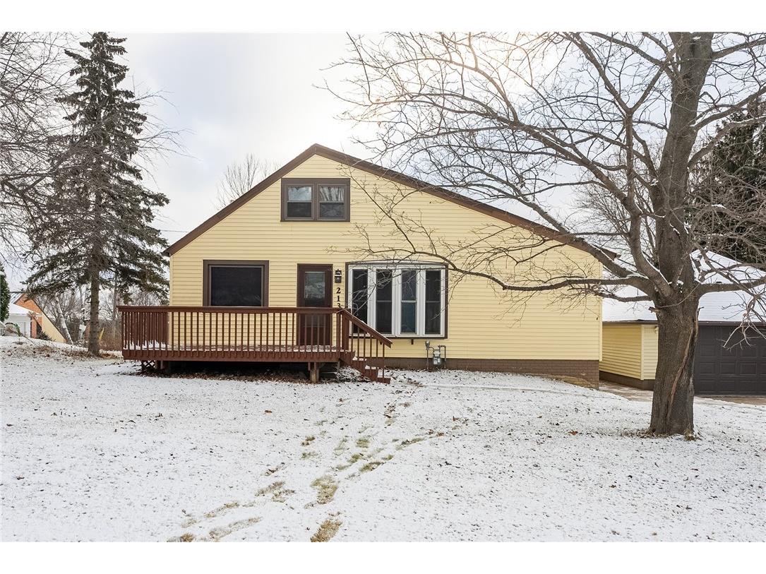 213 West Summit Avenue Ellsworth WI 54011 1587545 image1
