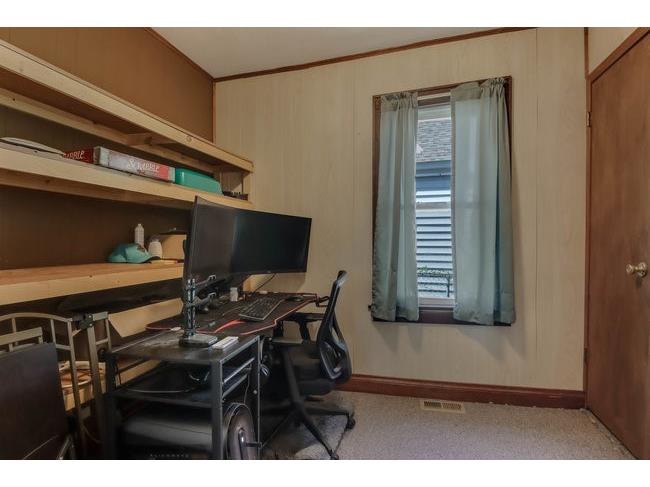 2139 12th Street Eau Claire WI 54703 1591175 image11