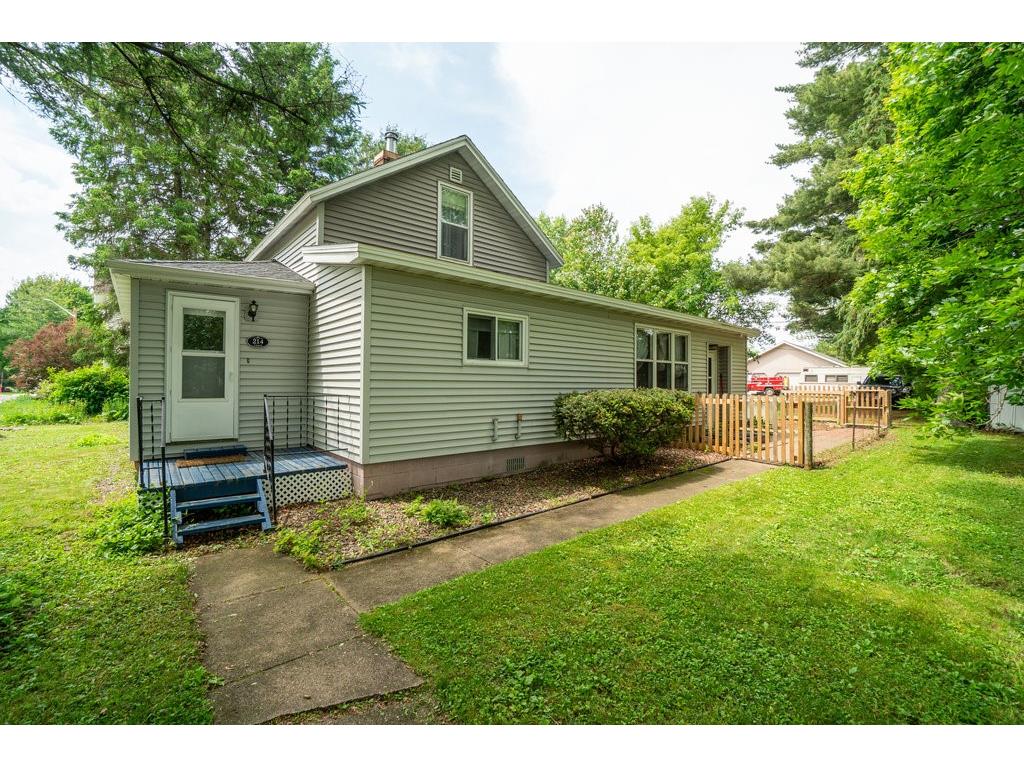 214 E Dell Street New Auburn WI 54757 1592712 image1