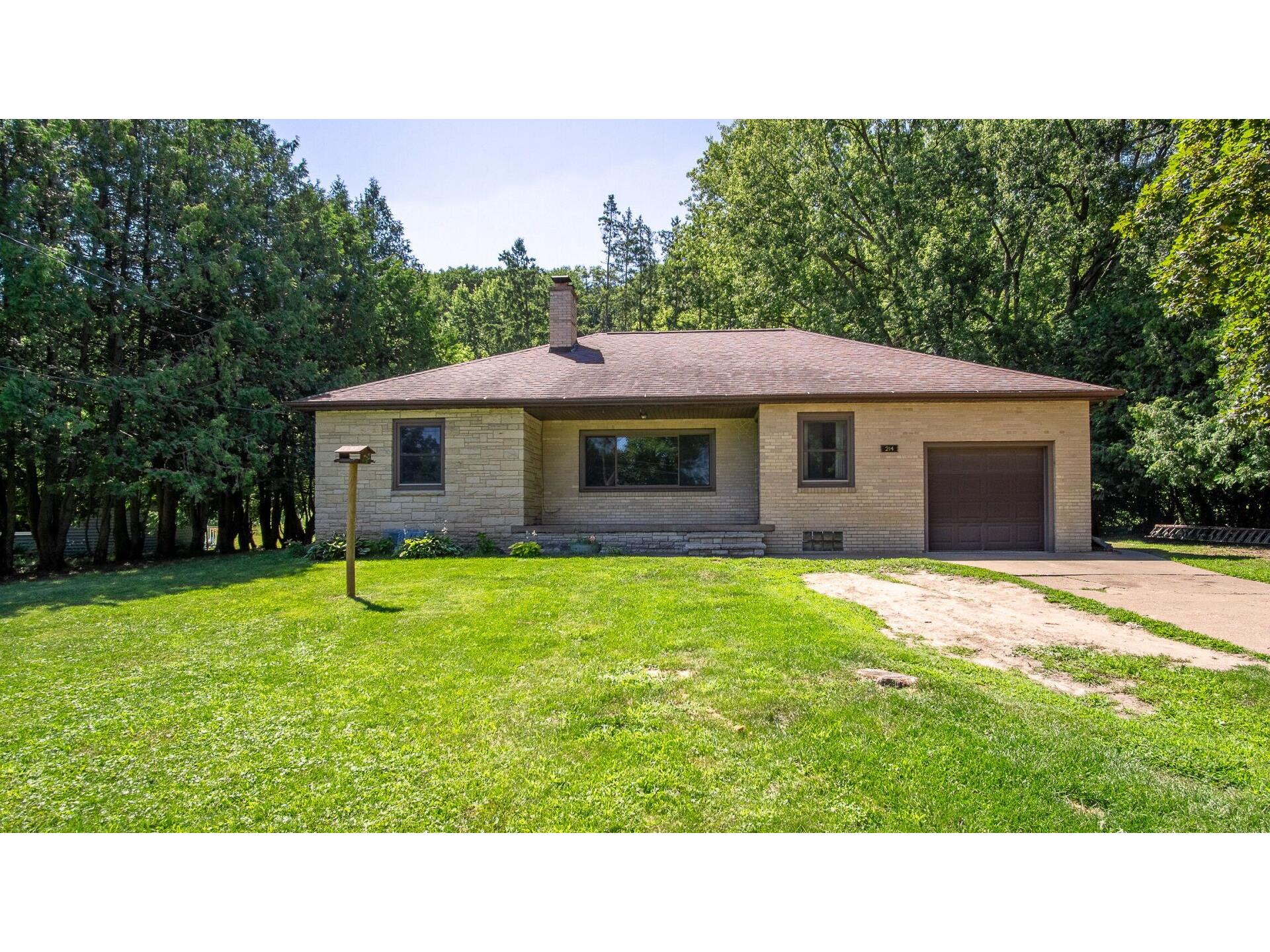 214 Mt. Washington Avenue Eau Claire WI 54703 1603245 image2