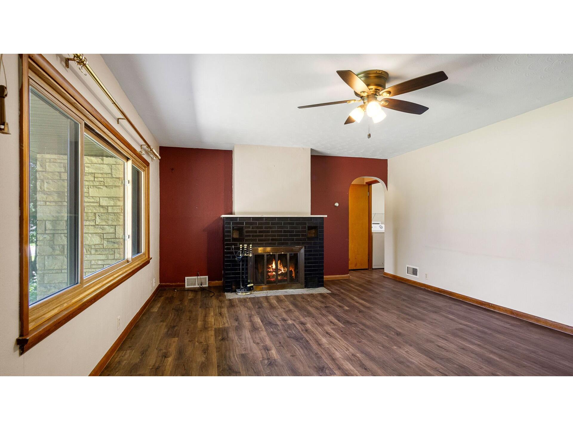 214 Mt. Washington Avenue Eau Claire WI 54703 1603245 image3