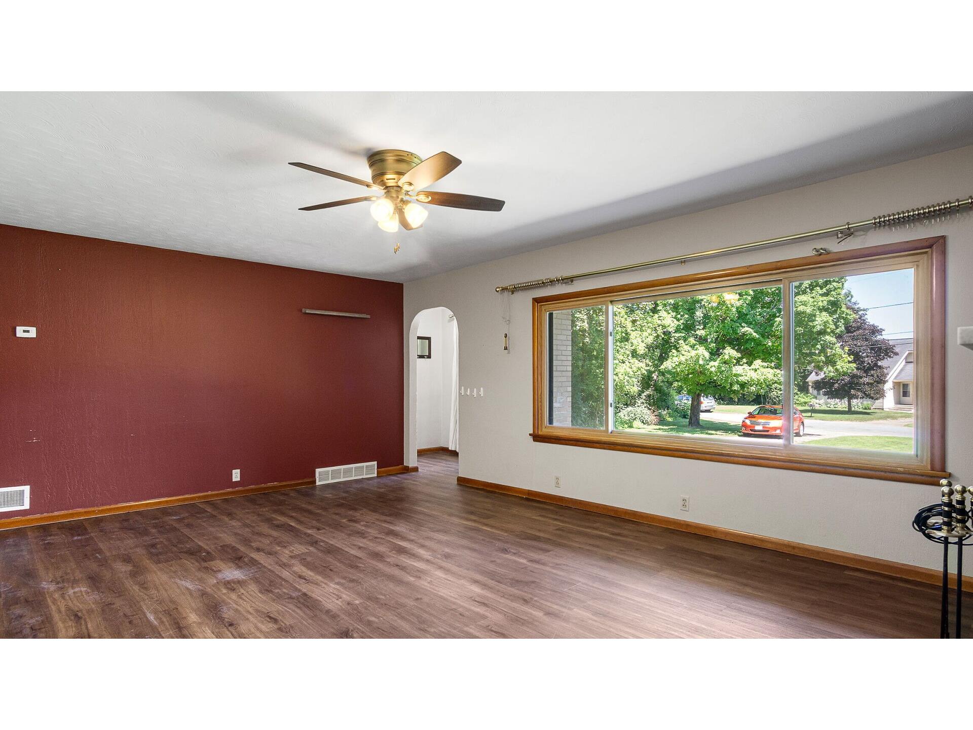 214 Mt. Washington Avenue Eau Claire WI 54703 1603245 image5