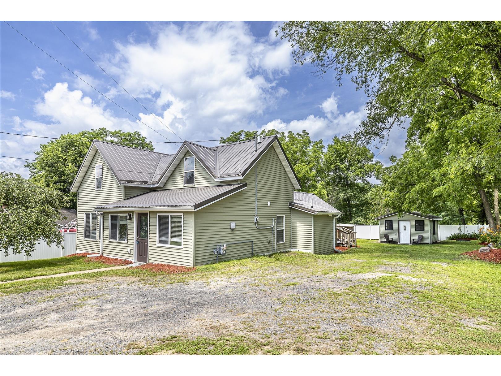 214 N Roosevelt Road Black River Falls WI 54615 - BLACK RIVER 1602875 image1