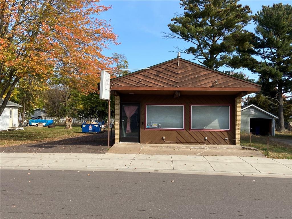 214 Spruce Street Spooner WI 54801 1586558 image1