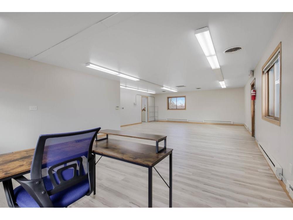 215 Lake Avenue E Ladysmith WI 54848 - Flambeau 1596548 image33