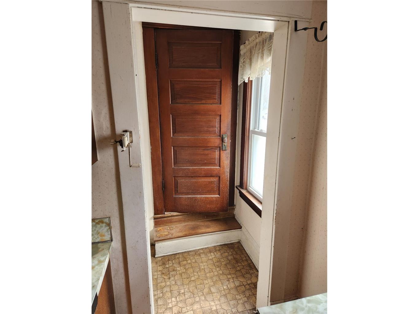 215 N West Avenue Dresser WI 54009 1598870 image12