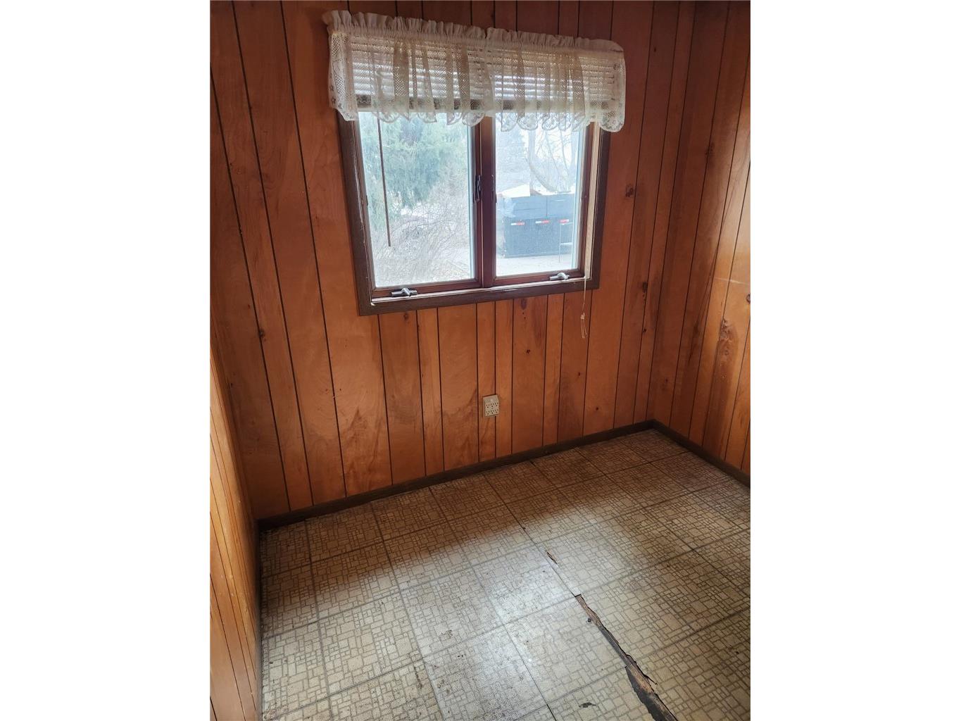 215 N West Avenue Dresser WI 54009 1598870 image8