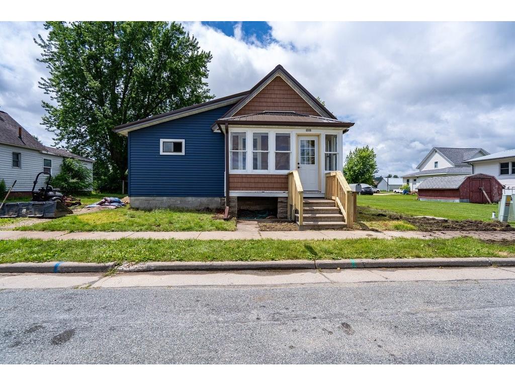 215 S Gillespie Avenue Arcadia WI 54612 1602261 image1