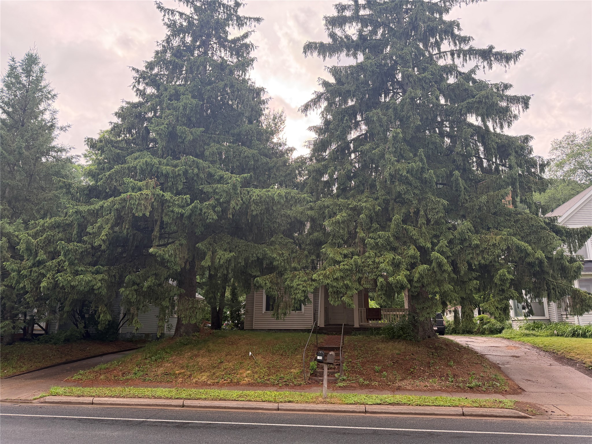 216 Ferry Street #2 Eau Claire WI 54703 1602061 image1
