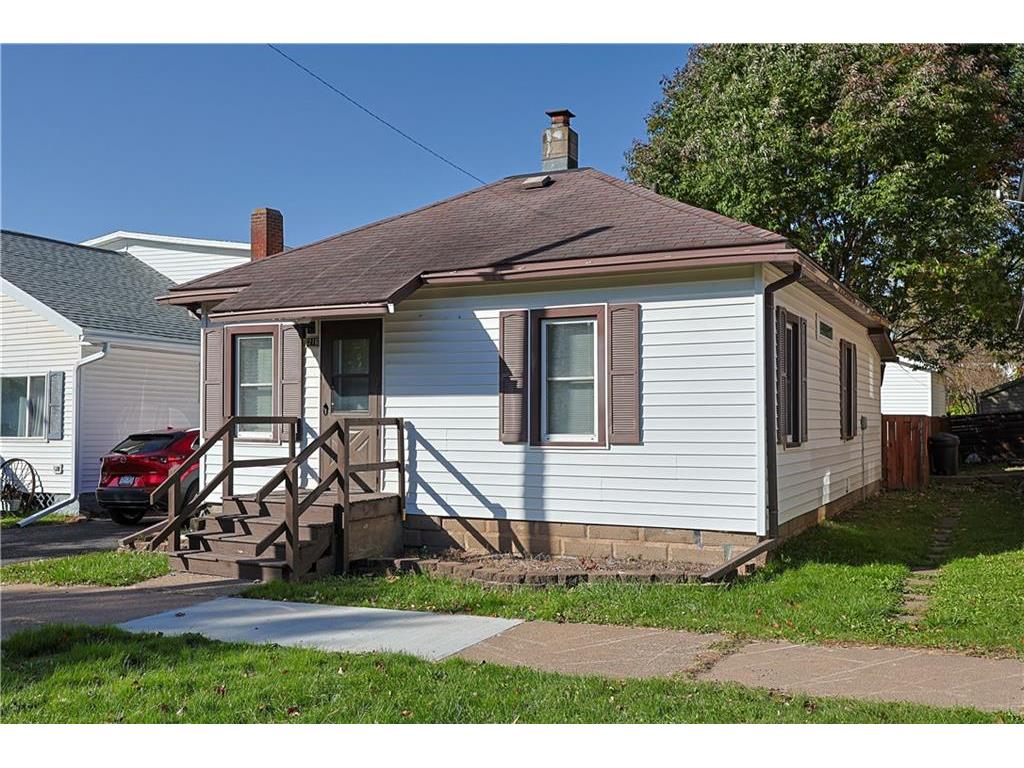 216 W 3rd Street N Ladysmith WI 54848 1586418 image1