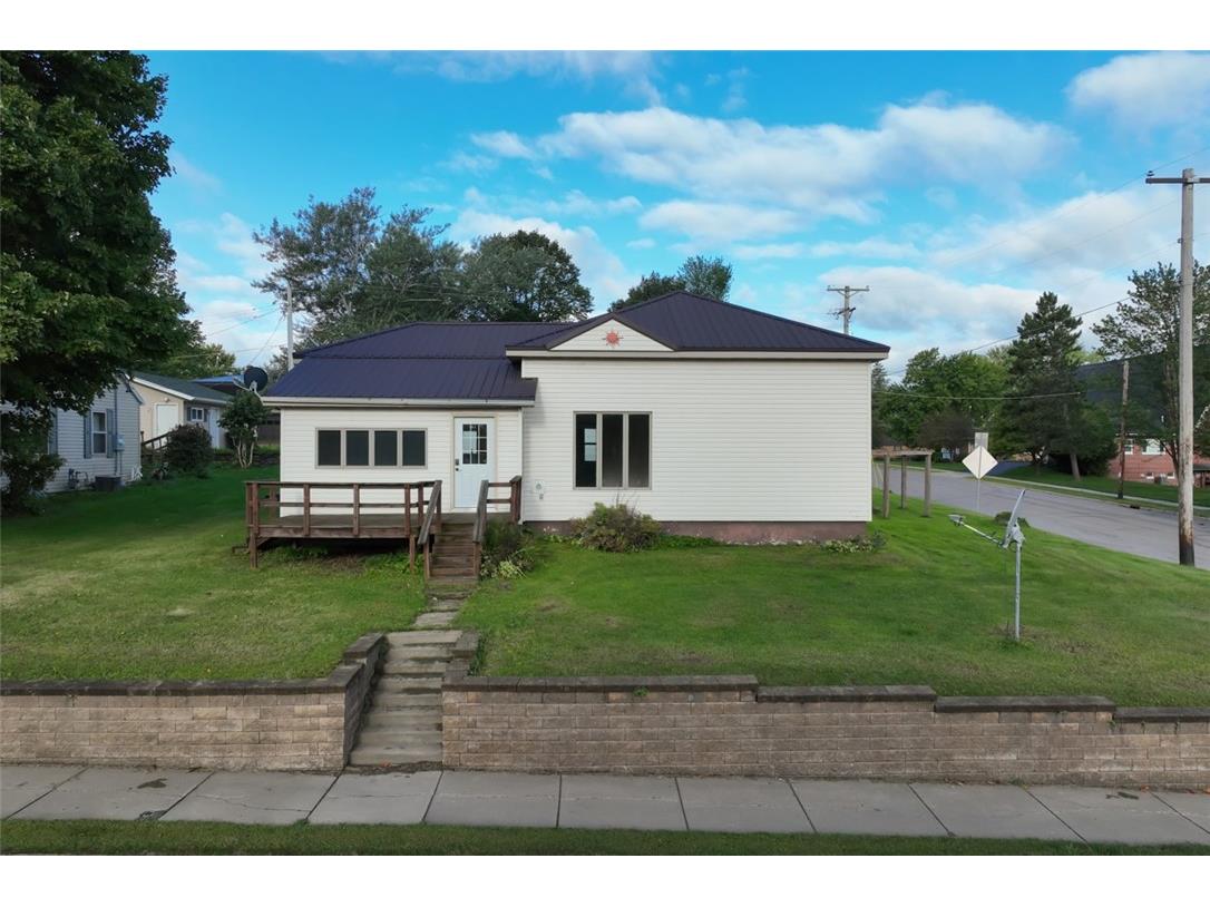 219 N Main Street Greenwood WI 54437 1595323 image1