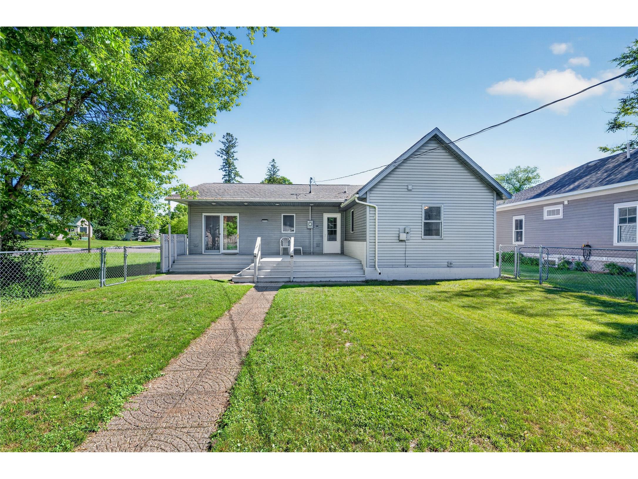 219 Spruce Street Spooner WI 54801 1602653 image3
