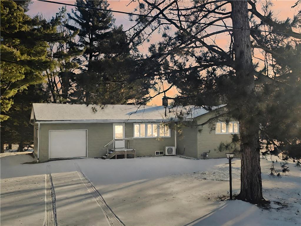 2190 Superior Avenue Cumberland WI 54829 1579134 image1