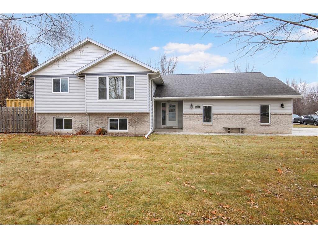 2201 W 26th Avenue Bloomer WI 54724 1578885 image1