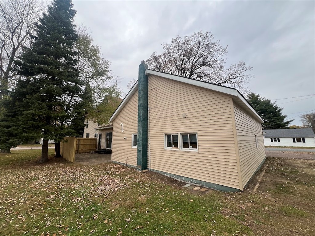 2202 S Broadway Street Menomonie WI 54751 1596676 image37