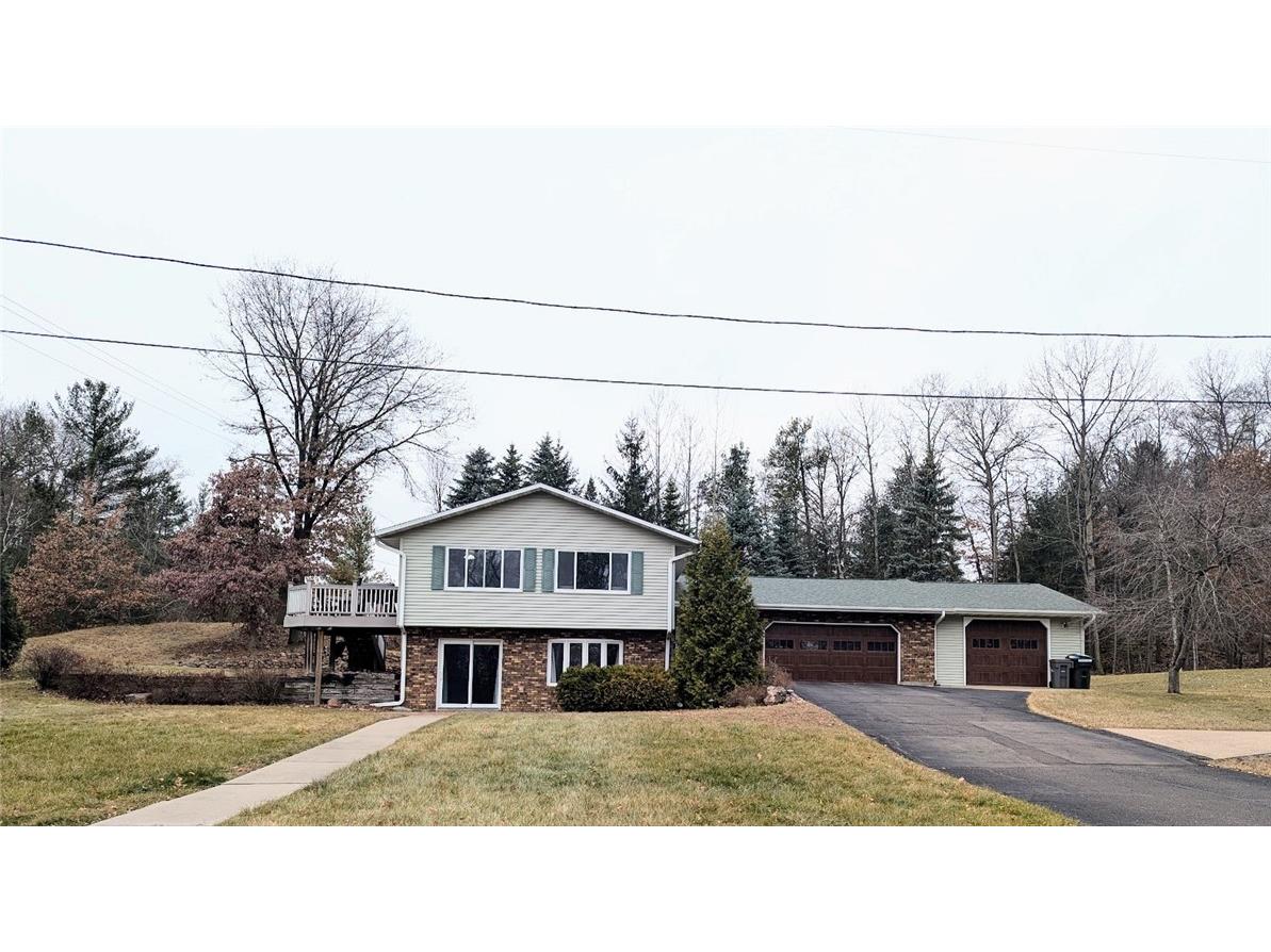 2204 Hillside Drive Eau Claire WI 54703 1587819 image1