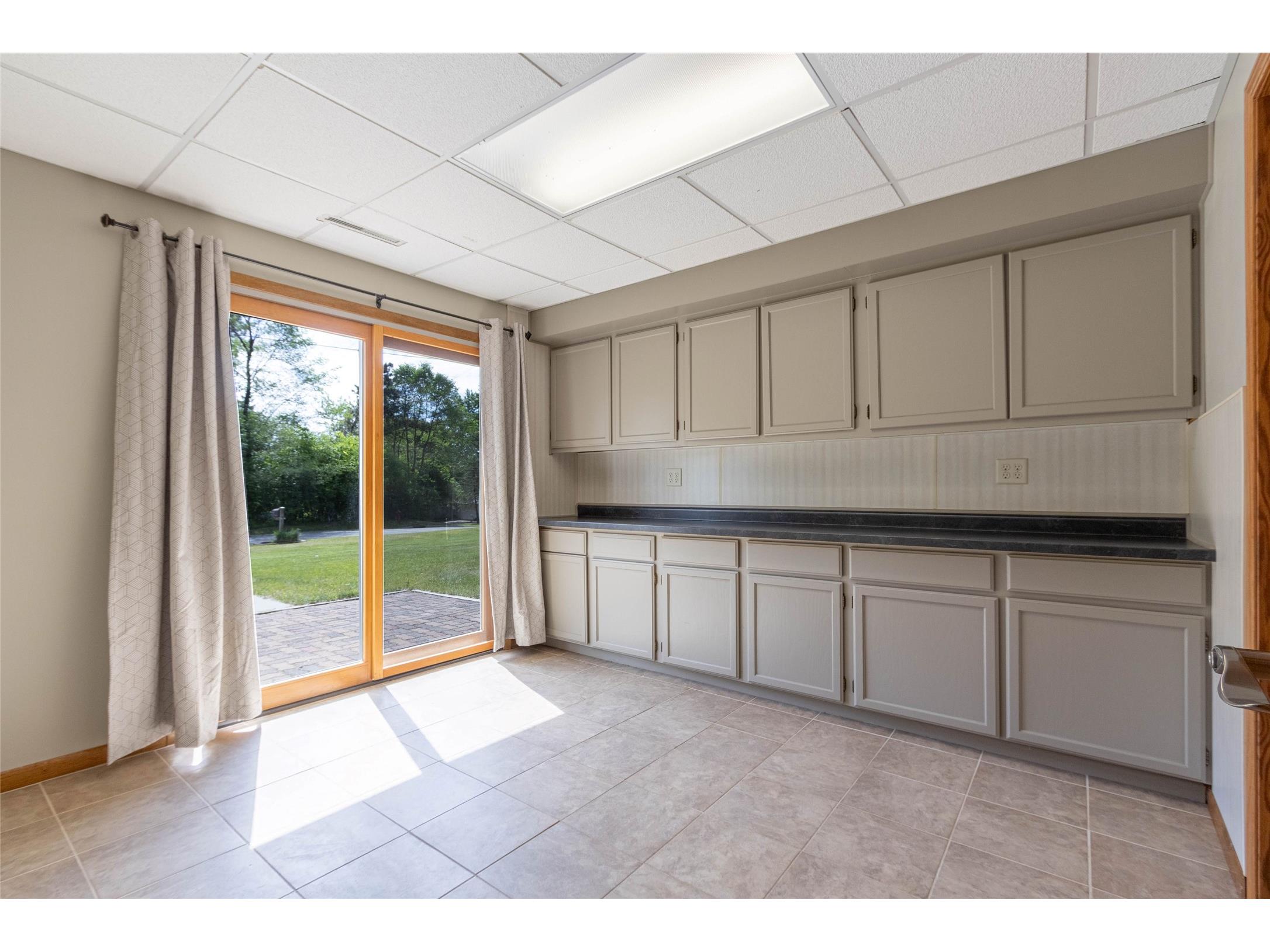 2204 Hillside Drive Eau Claire WI 54703 1601741 image22